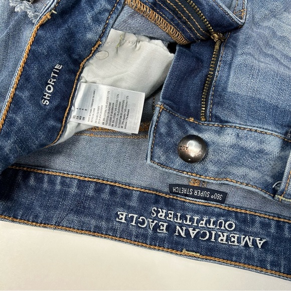 American Eagle Women’s 4 Shortie Shorts Jean Distressed 360 Super Stretch #2249 - Picture 7 of 8